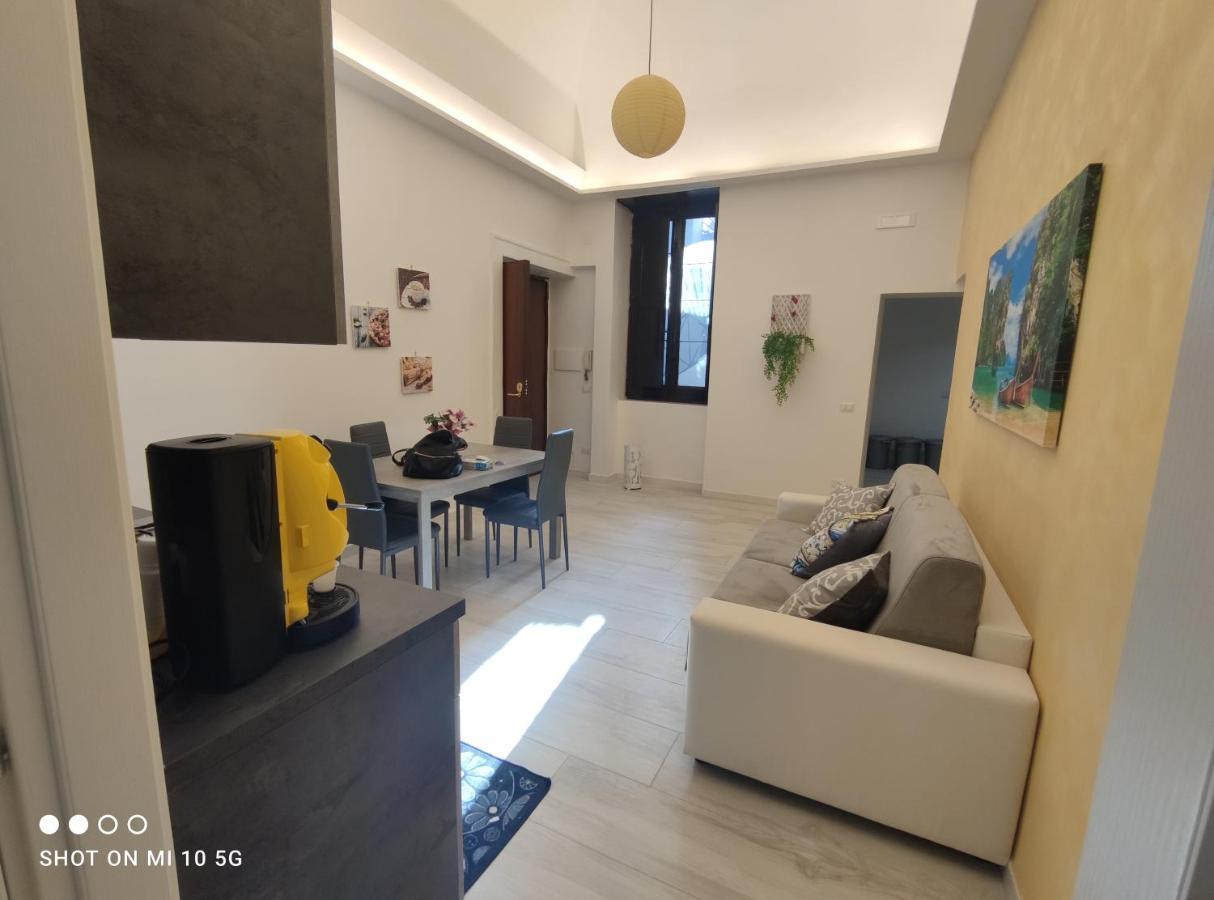 Domus Gaudio Near Oplonti Ruins Apartment Torre Annunziata Luaran gambar